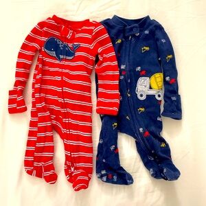 Carter’s newborn pajamas - set of 2